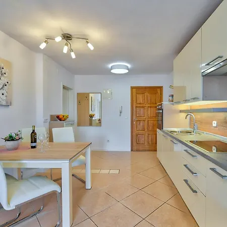 Apartman Lux *
